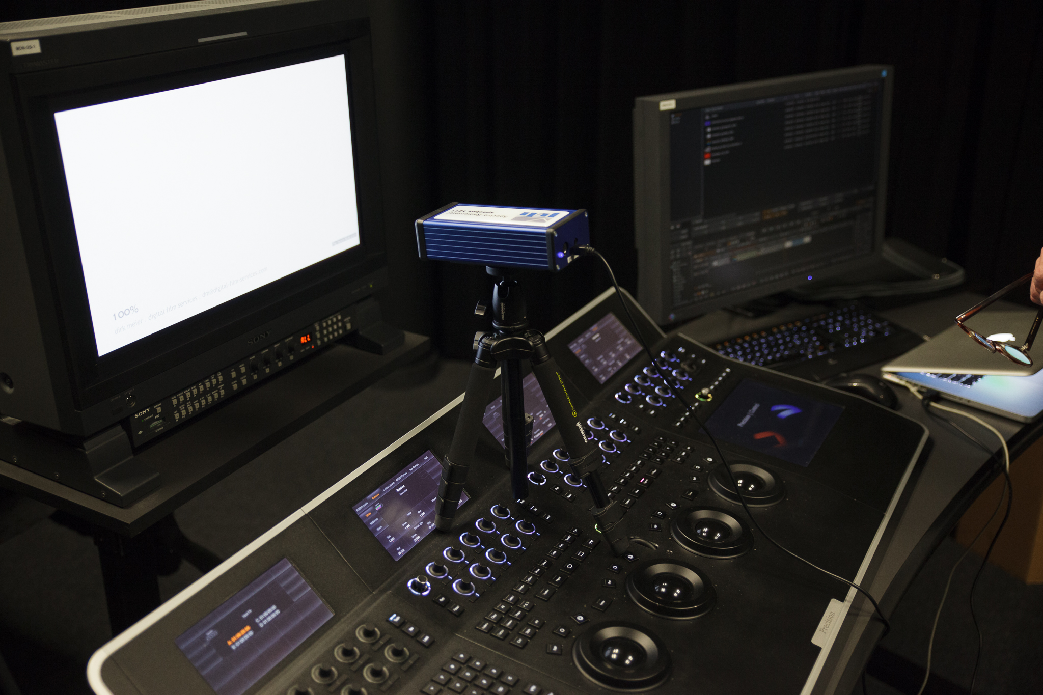 JETI specbos 1211-2: monitor measurement